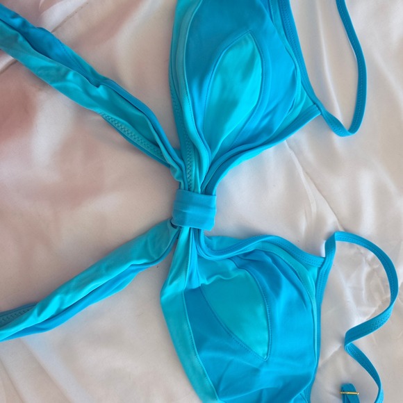 93 Play Street Sophie Bikini Top Atlantic Ocean Blue Halter Tie Size M - Picture 3 of 5